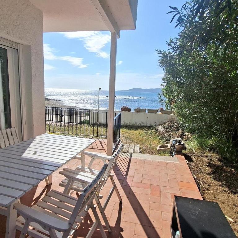 Apartamento reformado con jardín y terraza frente al mar en Cap Ras, cerca de Llançà, acepta mascotas - ES-170-29 - Apartamento - 1