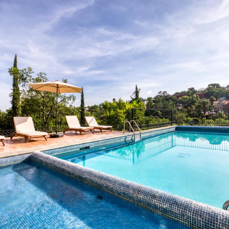 Villa 4BR en SMA, descubre la ciudad como un local - Casa de 4 dormitorios - 1