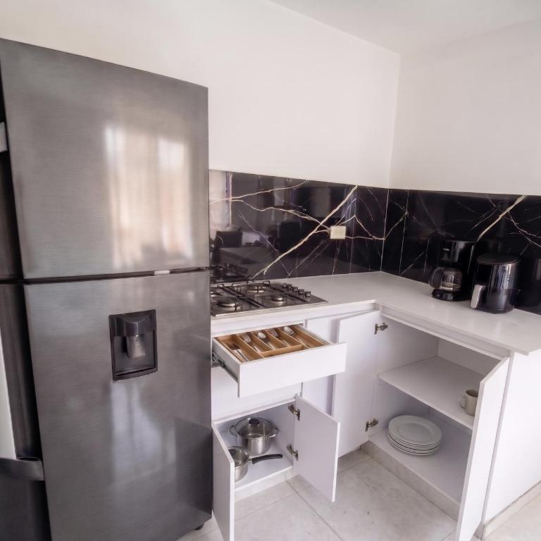 Moderno apto low cost 15 min CC buena vista 2 TV con parqueadero comunal - Apartamento de 3 dormitorios - 8