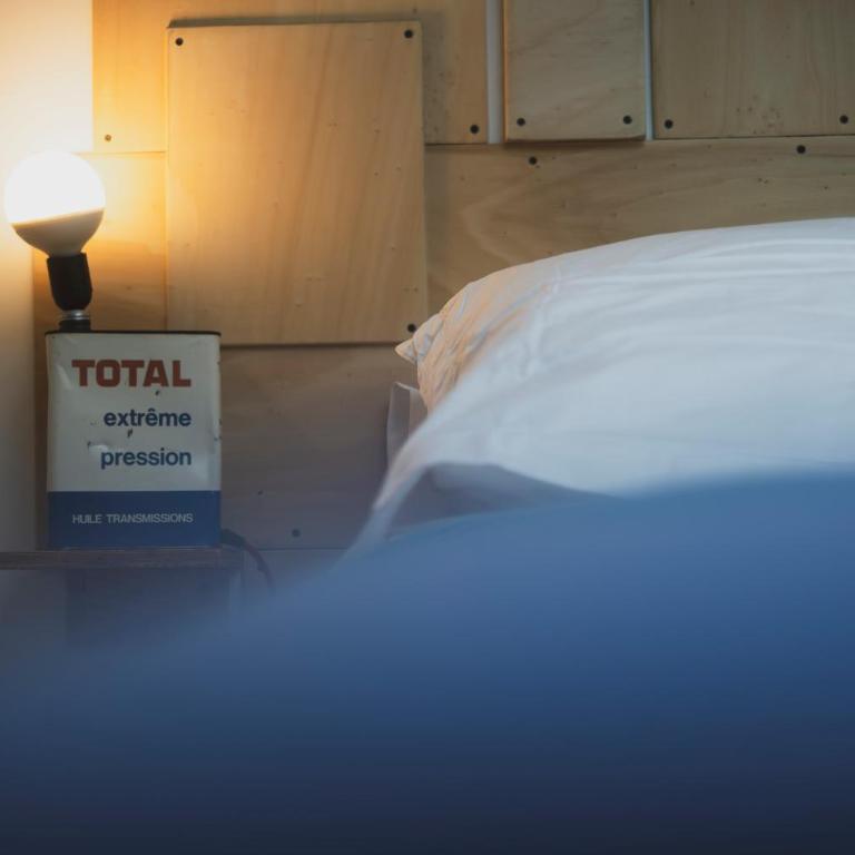 La Mansarde du Port FAMILLY HOME - Petite Chambre Double avec Salle de Bains Commune - 19