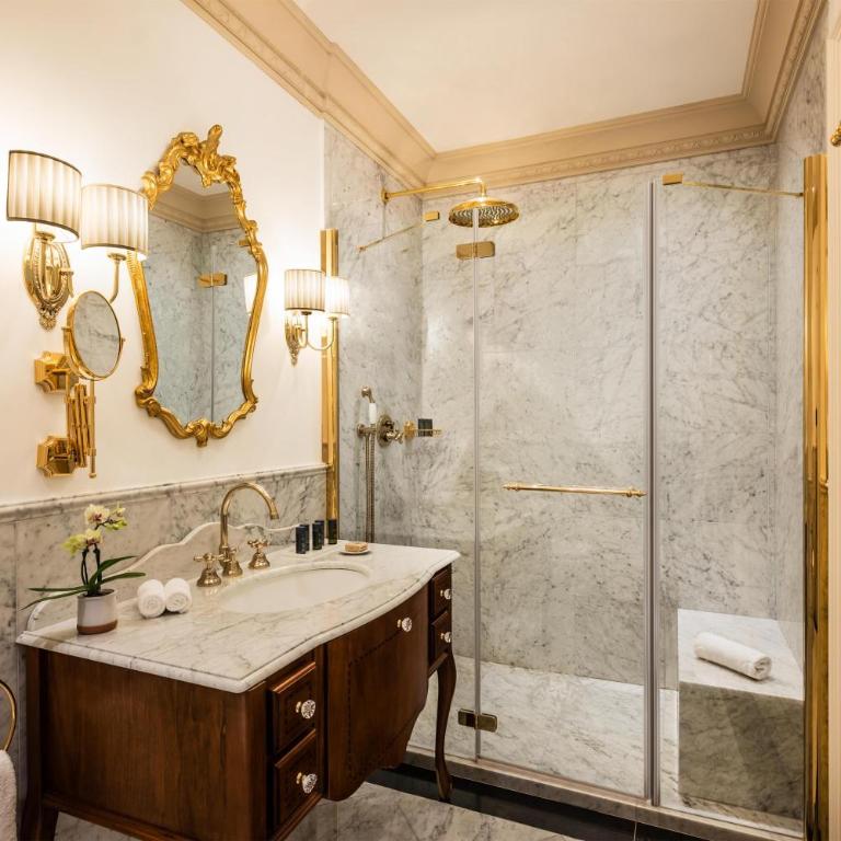 Hotel Flüela Davos - The Unbound Collection by Hyatt - Premium Zimmer mit Kingsize-Bett - 3