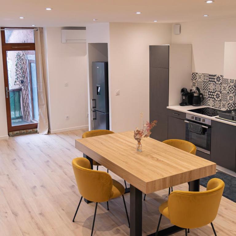 Charming Annecy Old Town Apartment, steps away from the Lake - Apartment mit 2 Schlafzimmern - 5