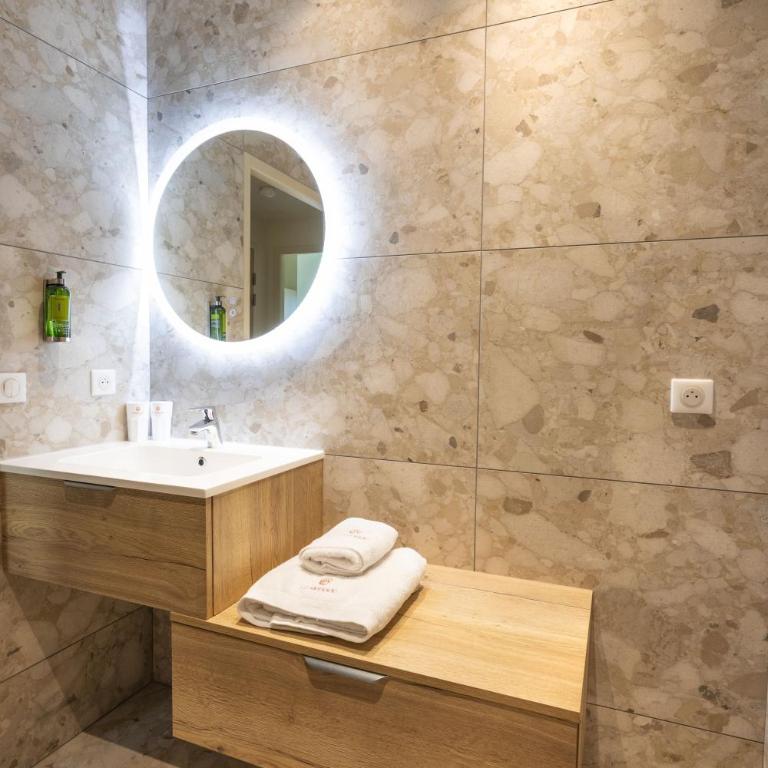 Hôtel La Ménado - Petite Chambre Double - 2