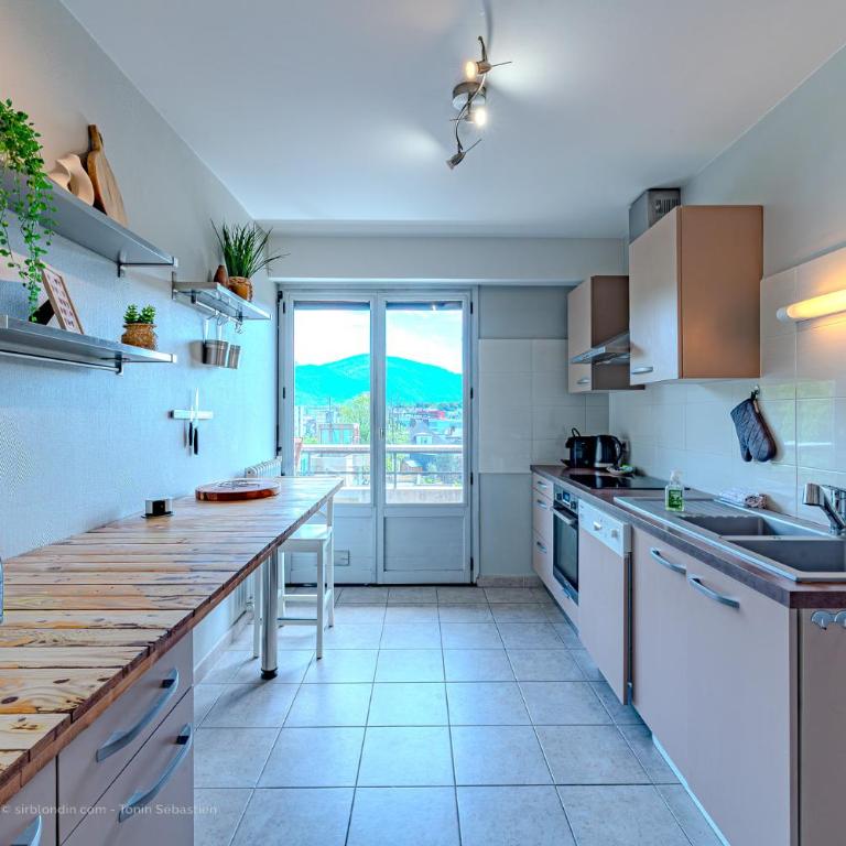 T2 vue dégagée sur les montagnes - One-Bedroom Apartment with Balcony and Mountain View - 23
