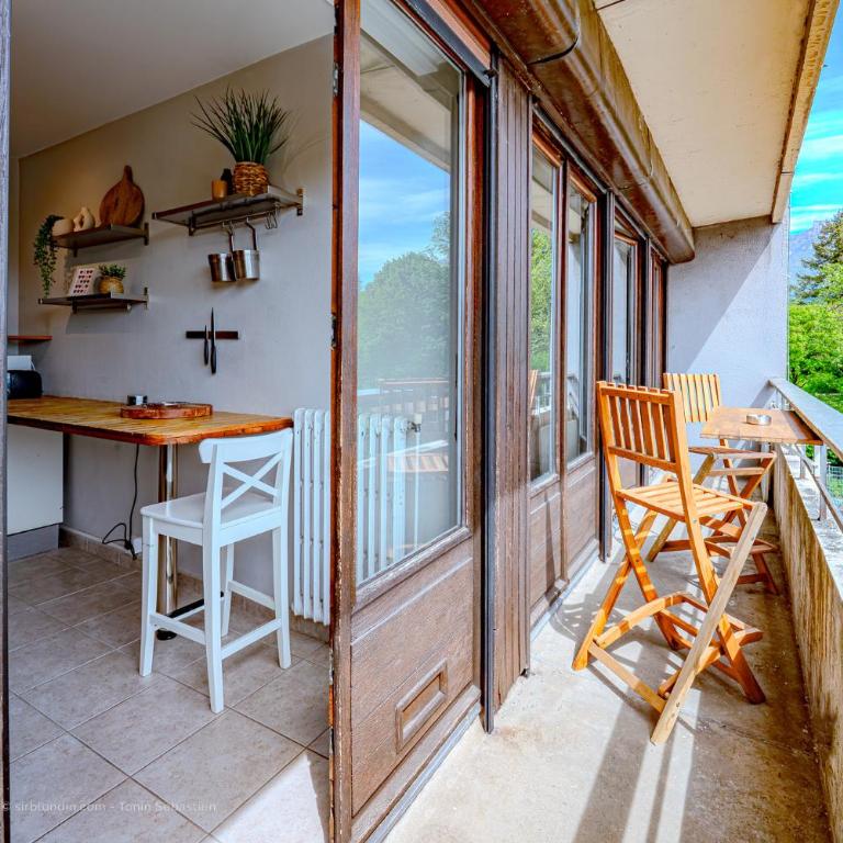 T2 vue dégagée sur les montagnes - One-Bedroom Apartment with Balcony and Mountain View - 27