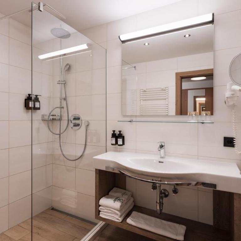 Hotel Grüner Baum - Doppel- oder Zweibettzimmer - 8