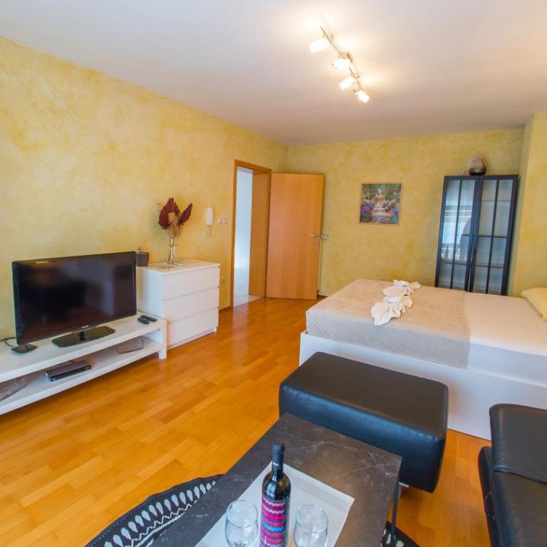 Apartments Malin - Apartman sa Balkonom - 6