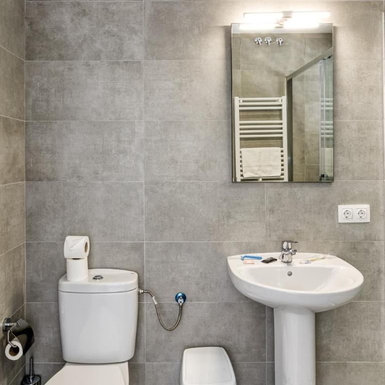 Giuliano Superior 4 personas - Habitación Cuádruple con ducha - 14