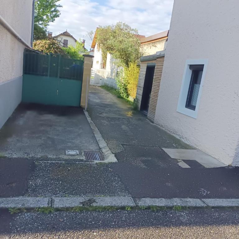 Appartement dans villa proche gare - Appartement 2 Chambres - 13