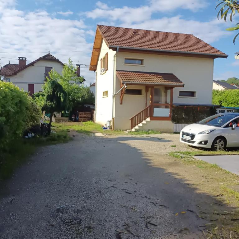 Appartement dans villa proche gare - Appartement 2 Chambres - 15
