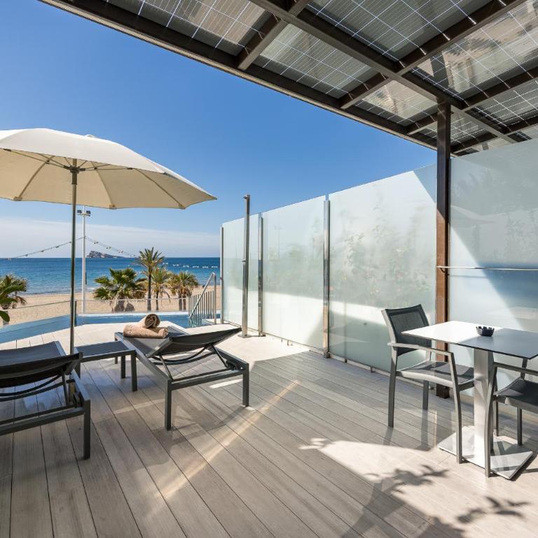 Hotel Cimbel - Deluxe Double Room with Private Pool - 11