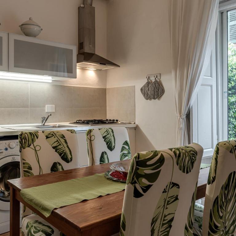 Comfy unit suitable for work patio - Appartamento con 1 Camera da Letto e Vista Giardino - 12