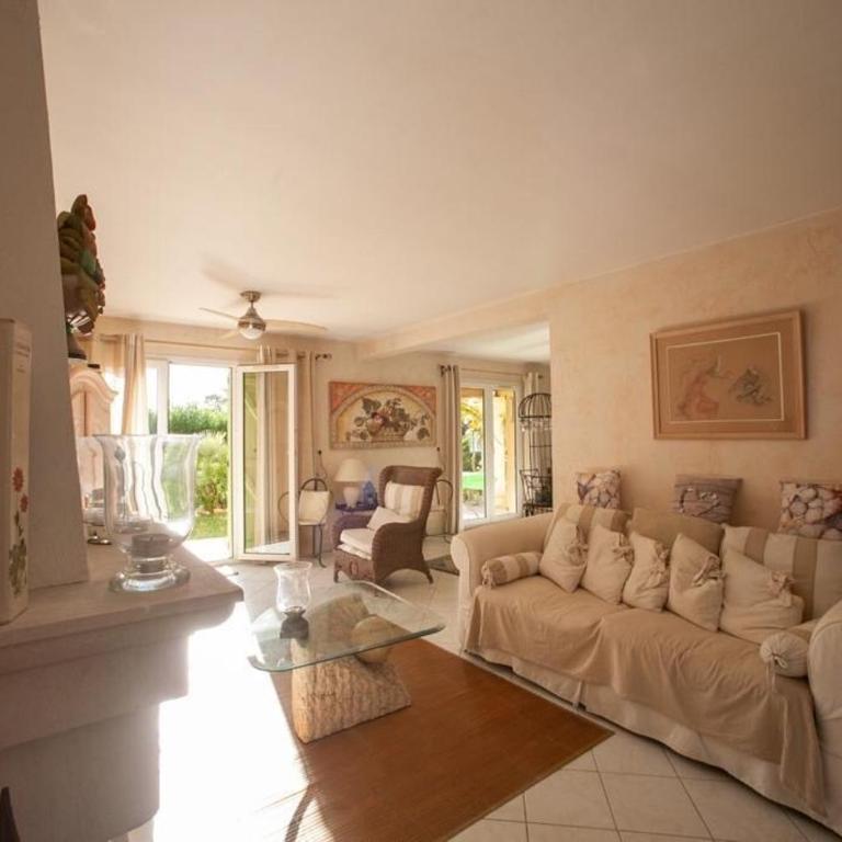 Villa d' Antibes avec piscine dans Residence - Maison 3 Chambres - 11