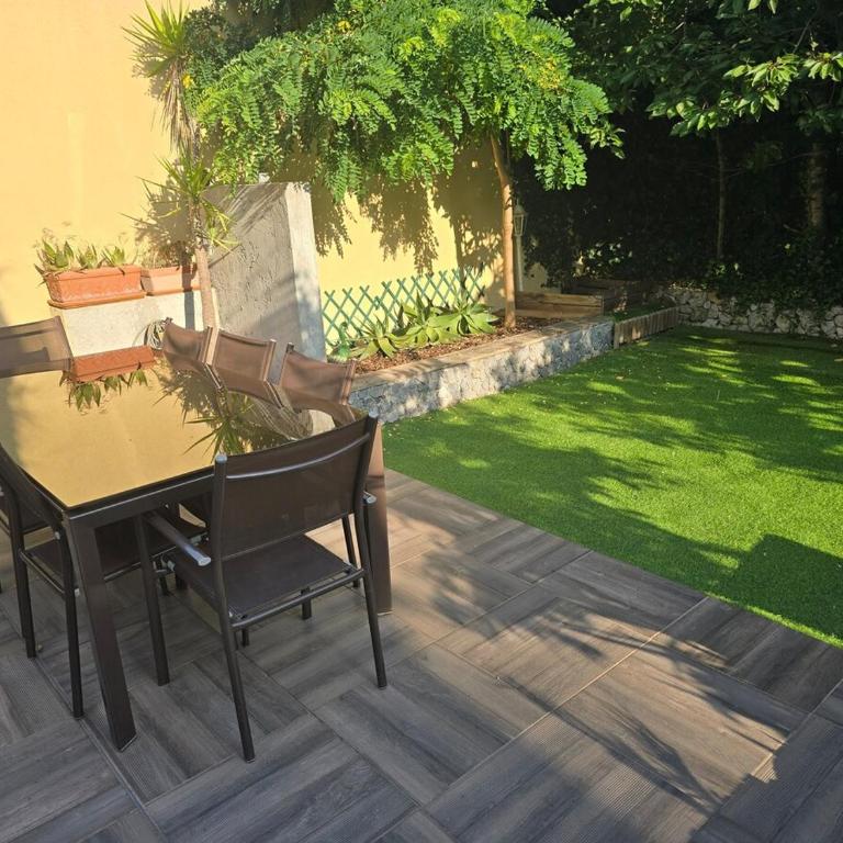 Monaco-beach 20min ground floor parking airconditioning wifi - Maison 2 Chambres - 4