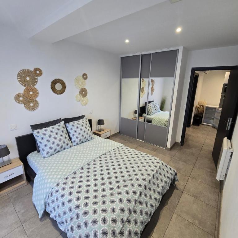 Monaco-beach 20min ground floor parking airconditioning wifi - Maison 2 Chambres - 8