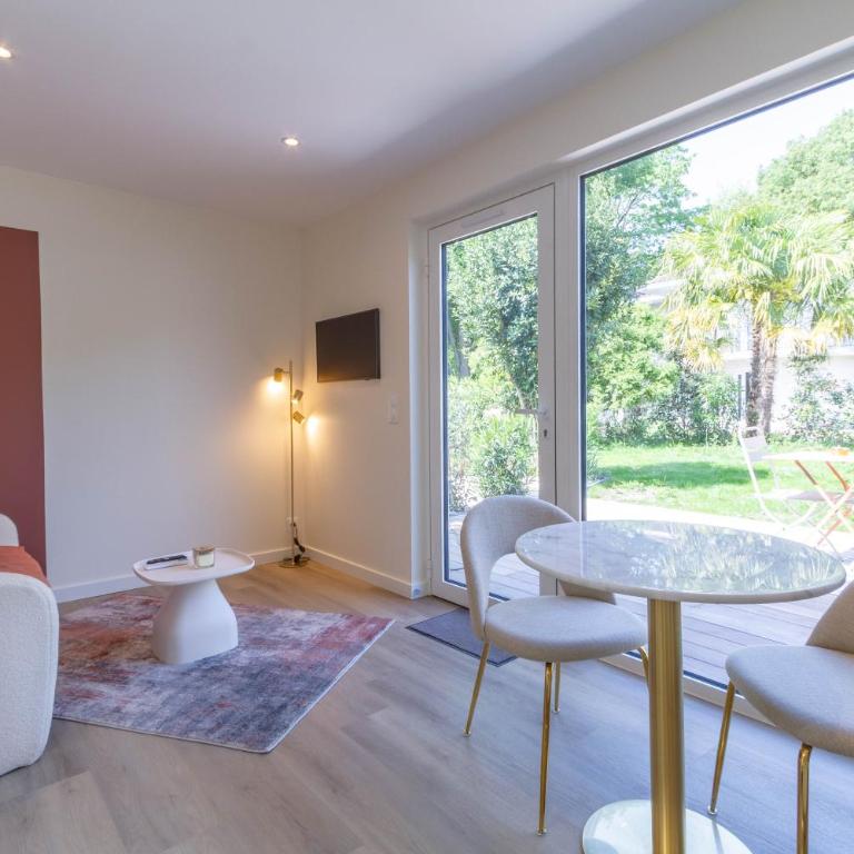 Oasis - T2 au calme avec terrasse, jardin et lave linge - Appartement 1 Chambre - 1