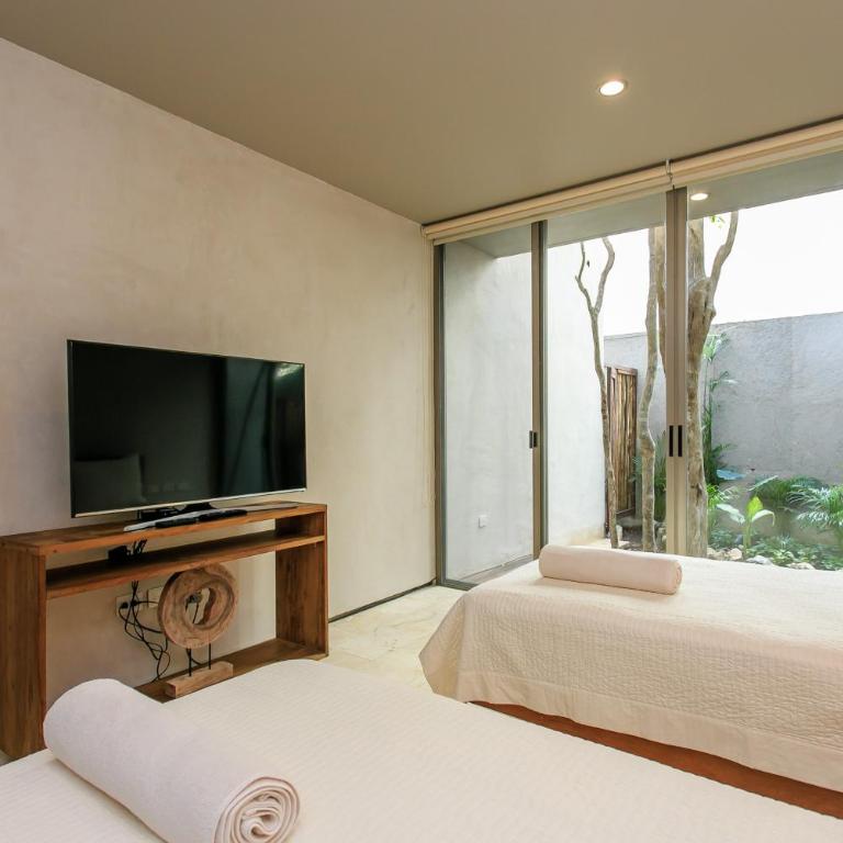 Eco-chic Design Condos Wrapped in Nature's Elements by Stella Rentals - Apartamento de 2 dormitorios - 7