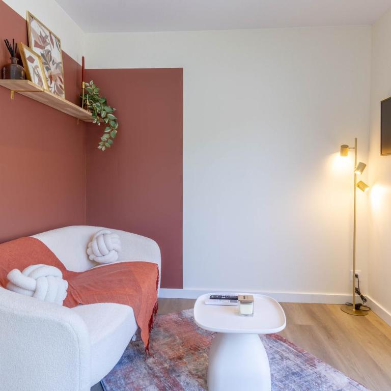 Oasis - T2 au calme avec terrasse, jardin et lave linge - Appartement 1 Chambre - 13