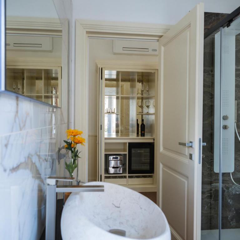 La Riserva Dannunziana Luxury Apartments - One-Bedroom Apartment - 7