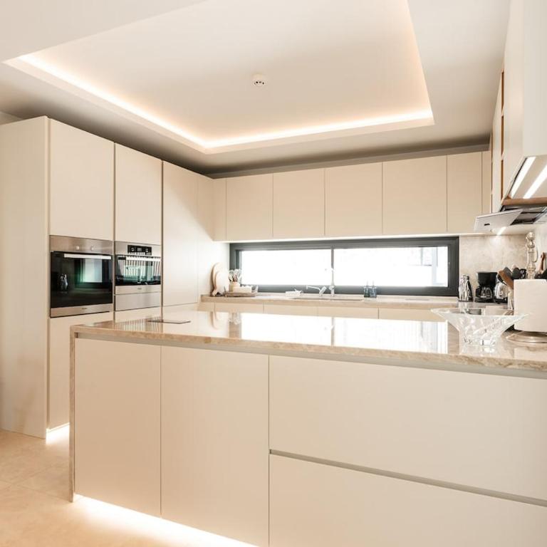 Absolute high end villa with pool & Jacuzzi - Villa - 6