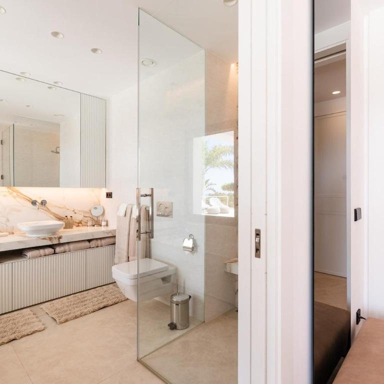 Absolute high end villa with pool & Jacuzzi - Villa - 29
