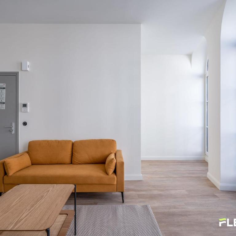 T2 spacieux proche Grands Boulevards Paris 10è - Appartement - 4