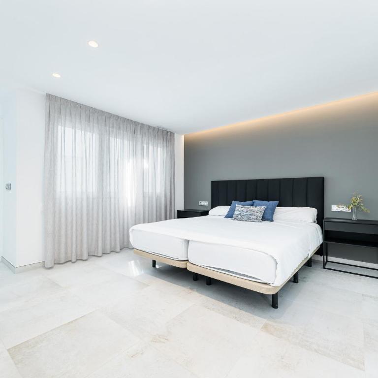 Sunrise Center Suites - Two-Bedroom Apartment - 3