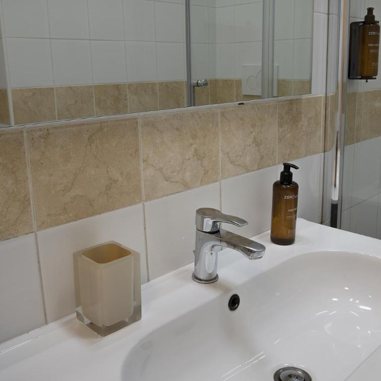 Fifty Eight Suite Milan Missori Three Bedrooms - Appartamento con 3 Camere da Letto - 50