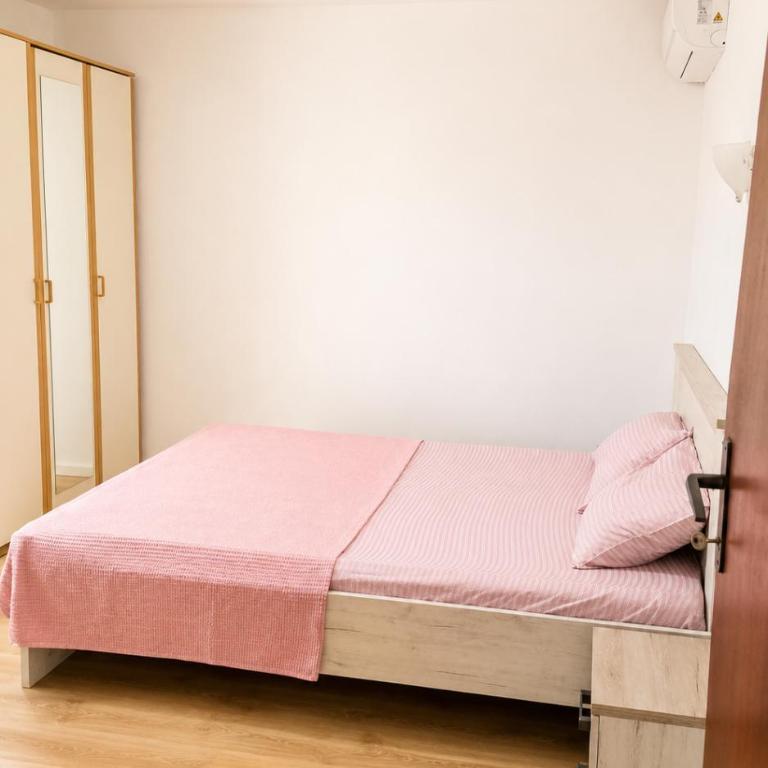 Sunny Nest 3-Bedroom Bar - Apartman sa 2 Spavaće Sobe - 6