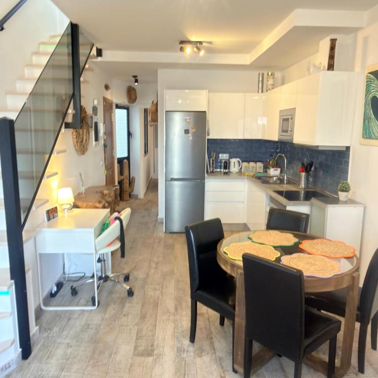 Casa Patrizia a Modern Ocean View Surf & Beaches Walk in ElCotillo - Apartamento de 1 dormitorio - 100