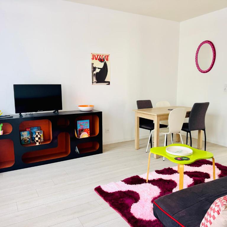 Cosy Pop - Proche centre - Lave Linge & WIFI - One-Bedroom Apartment - 5