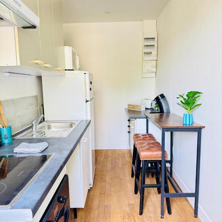 Cosy Pop - Proche centre - Lave Linge & WIFI - One-Bedroom Apartment - 9