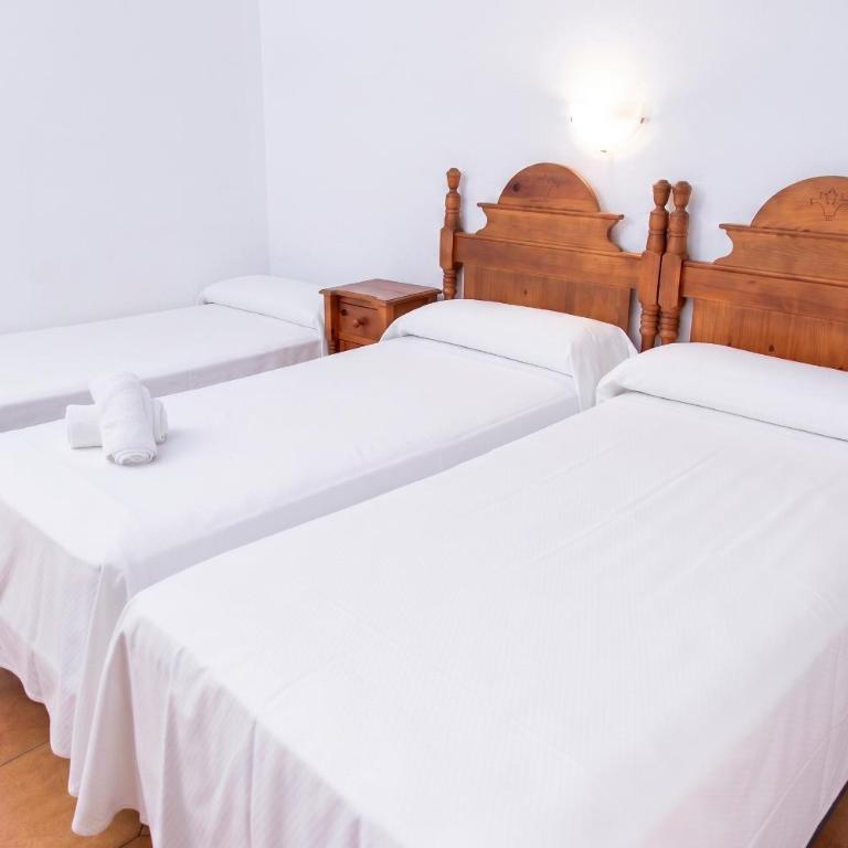 RVHotels Mar de Tossa - Habitación Triple con balcón - 9
