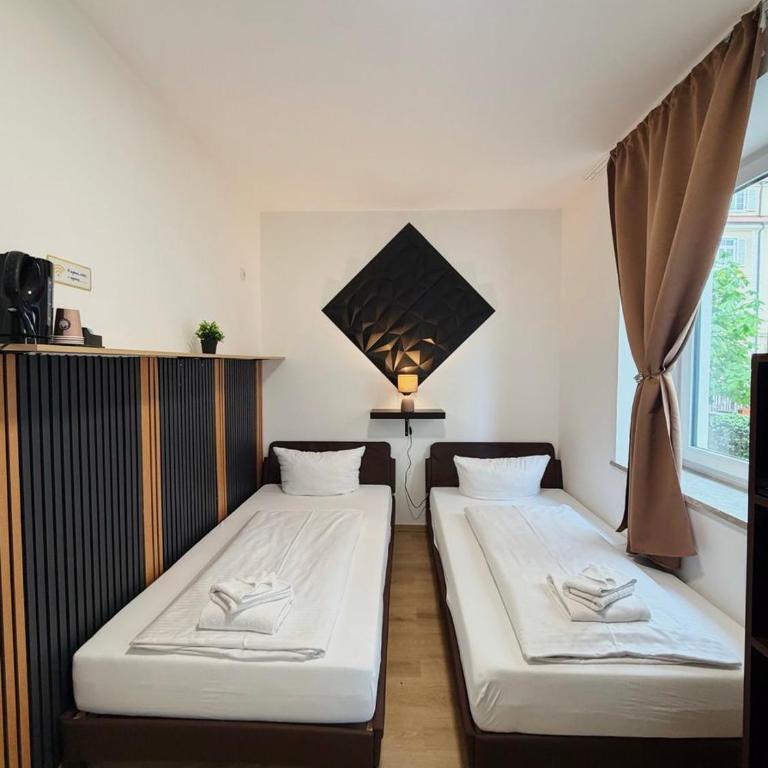 my Hostel Füssen - Standard Zweibettzimmer mit Gemeinschaftsbad - 3