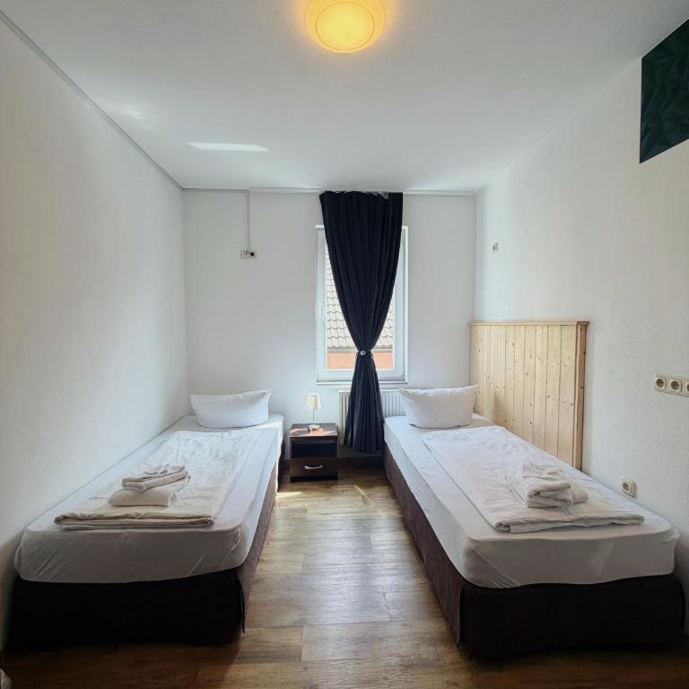 my Hostel Füssen - Standard Zweibettzimmer mit Gemeinschaftsbad - 3