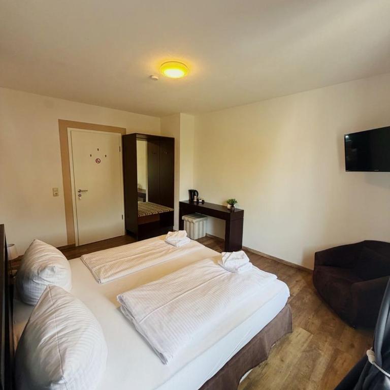 my Hostel Füssen - Doppelzimmer mit Gemeinschaftsbad - 1
