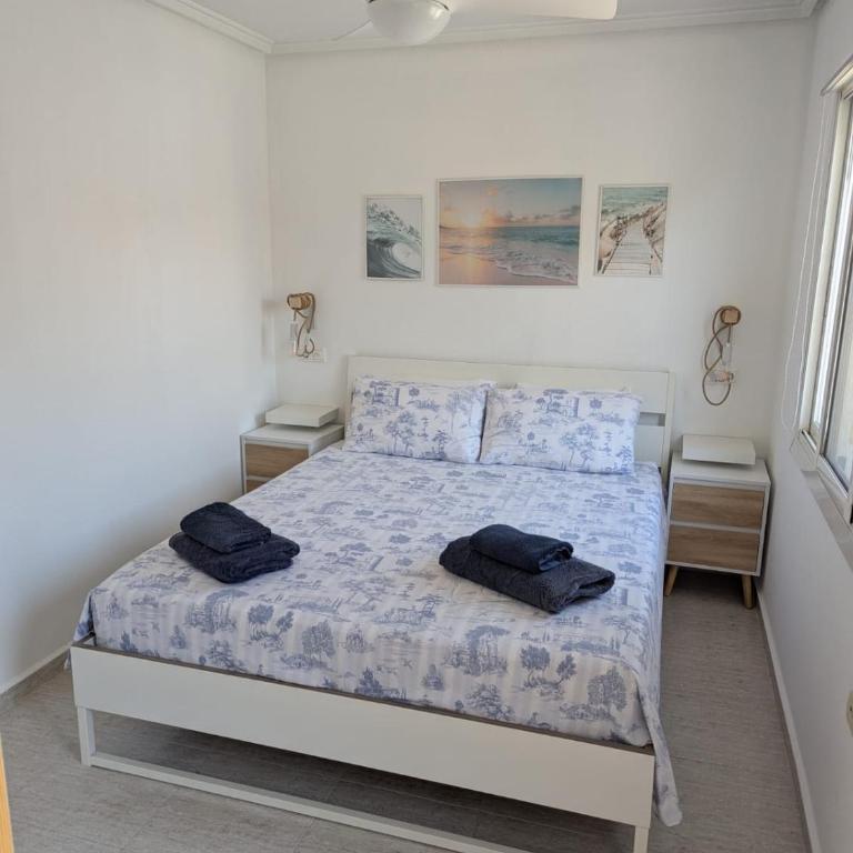 Spacious 3-Bedroom Home with Pool and Parking - Three-Bedroom Vacation Home - 16