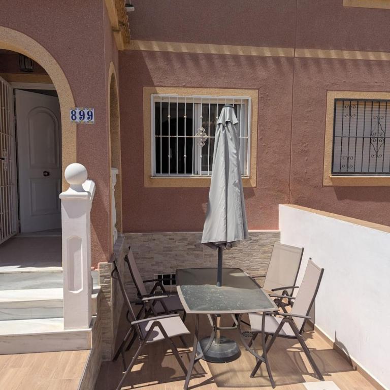 Spacious 3-Bedroom Home with Pool and Parking - Three-Bedroom Vacation Home - 23