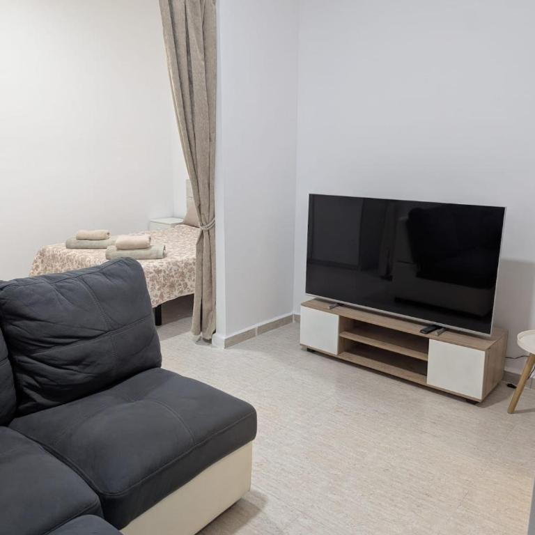 Spacious 3-Bedroom Home with Pool and Parking - Three-Bedroom Vacation Home - 19
