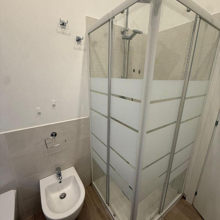 Mondello Plaza Apartments - One-Bedroom Apartment - 9