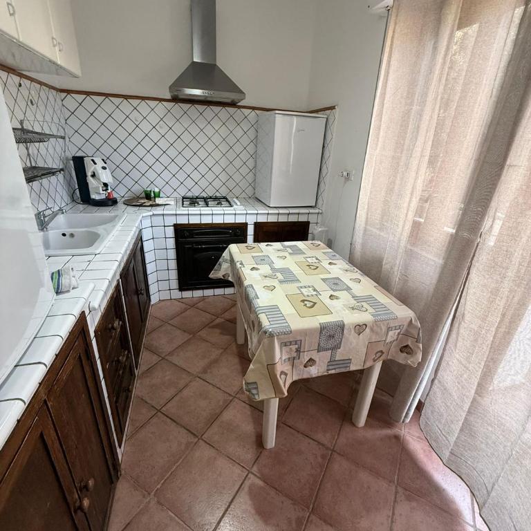 Mondello Plaza Apartments - One-Bedroom Apartment - 3