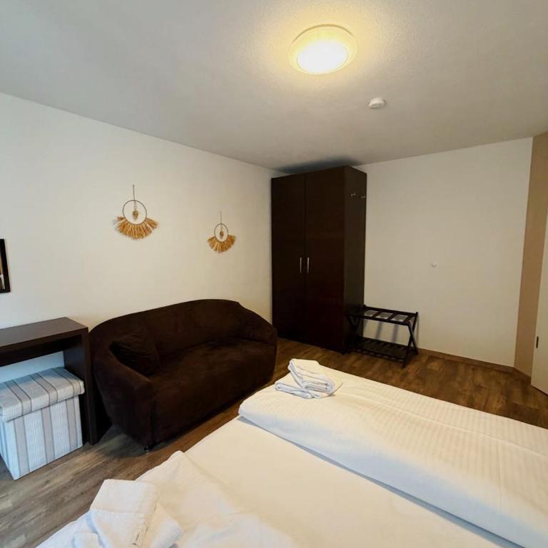 my Hostel Füssen - Doppelzimmer mit Gemeinschaftsbad - 1