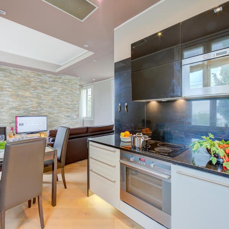 Appartement Baous 300m de la mer - Happy Rentals - Appartamento con Balcone - 14