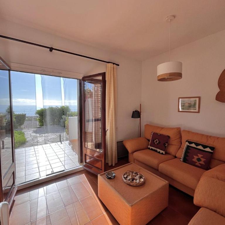 GuestReady - Coastal getaway with sea views - Three-Bedroom House - 5