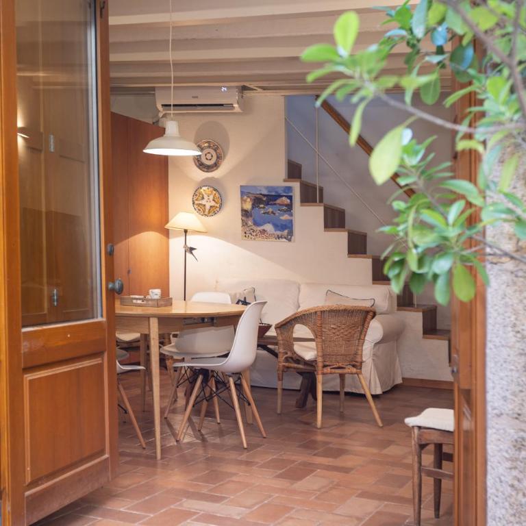 LETS HOLIDAYS NICE HOUSE CLOSE to the CASTLE - Casa de 3 dormitorios - 1