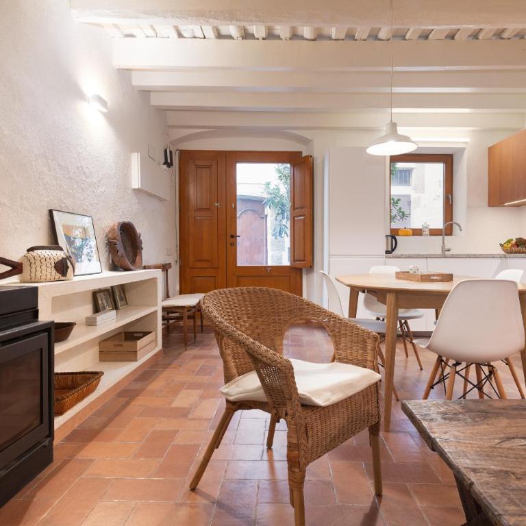 LETS HOLIDAYS NICE HOUSE CLOSE to the CASTLE - Casa de 3 dormitorios - 4