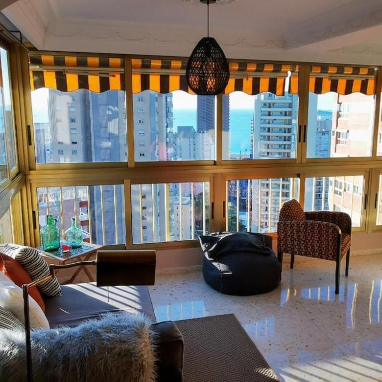 Duplex Idéal Vue Mer & Montagnes, à 5 min à Pied de la Plage - Apartment - 4