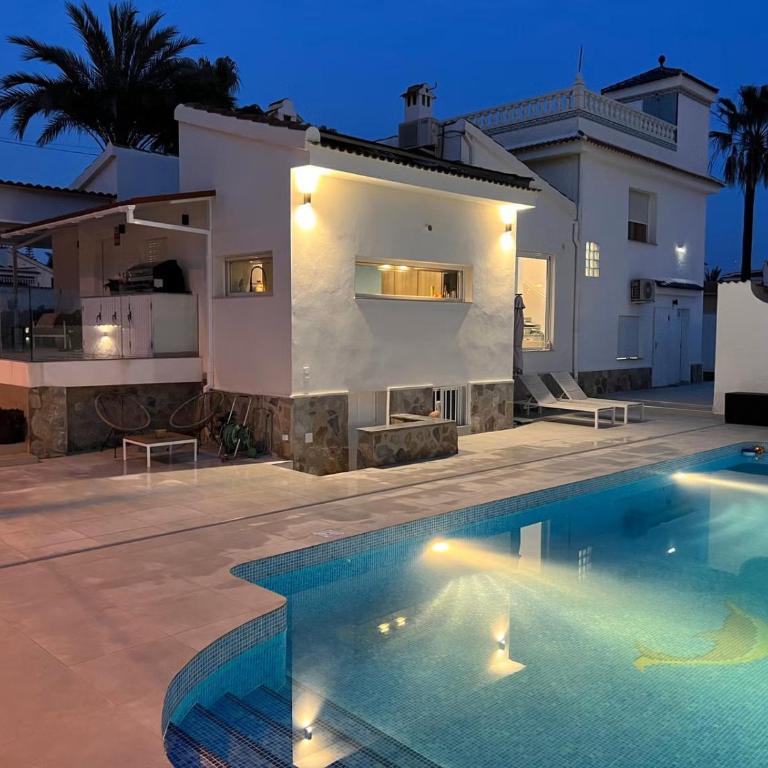 Calle Algarrobos Pool Villa - Casa de 4 dormitorios - 22