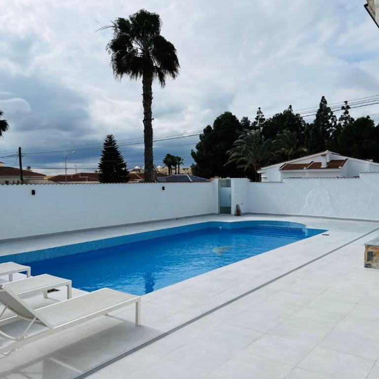 Calle Algarrobos Pool Villa - Casa de 4 dormitorios - 24
