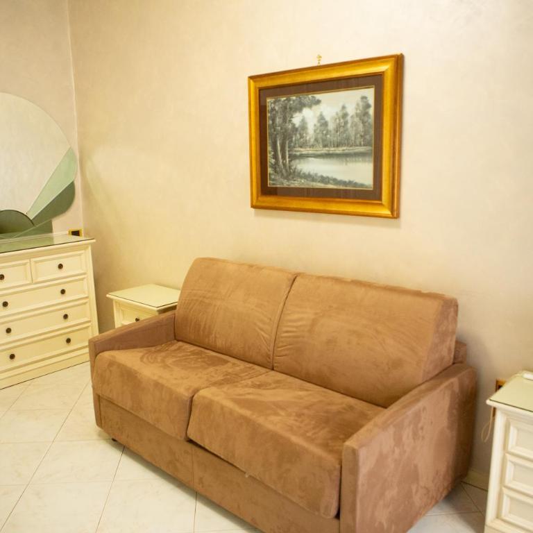 DOMUS PATRIZIA ROMANA 6 Persone - Appartamento con 3 Camere da Letto - 24